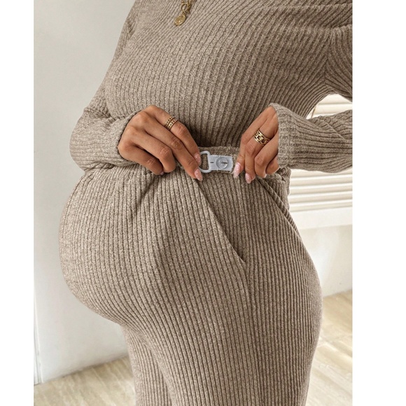Maternity Wide Scoop Neck Ribbed Long Sleeve Top Wide Leg Pants Set - Picture 3 of 14